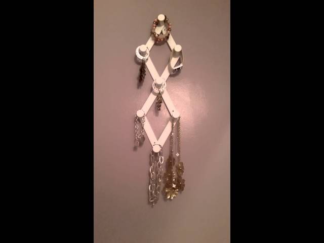 Easy and simple DIY jewelry organizer from the Dollar Tree, dollar tree haul item review.